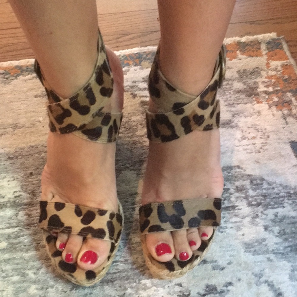 Stuart Weitzman espadrille leopard print